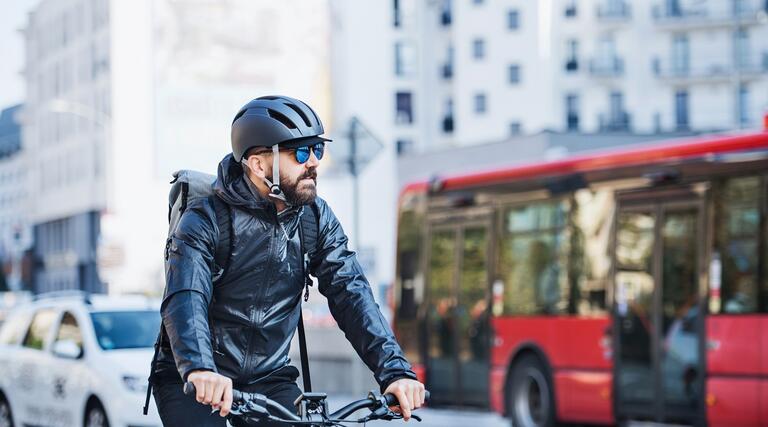E-Räder: Regeln & Pflichten im Verkehr