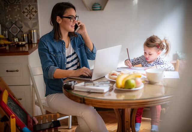 Kinder beschäftigen im Home Office