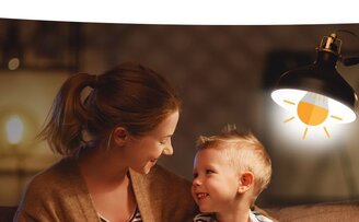 mutter kind lampe