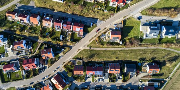 Wohngegend Luftaufnahme, Solaranlagen