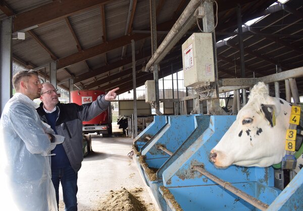 Futterzuteilungsmaschine für Kühe | © Pfalzwerke